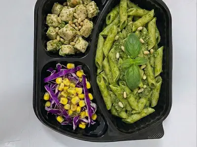 Pesto Soslu Tavuk Makarna