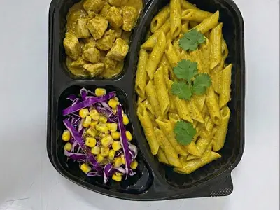 Köri Soslu Makarna